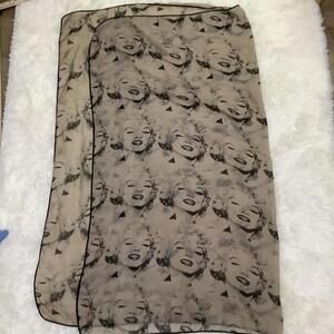 Vintage Marilyn Monroe Print Large Polyester Shawl/Scarf 52” x 38” Brown